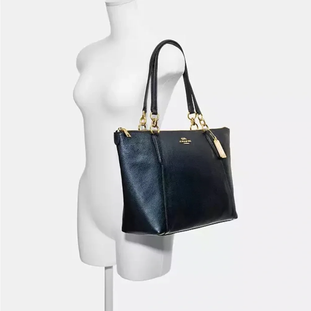 Coach Ava Crossgrain Leather Tote Bag with Metal Tag in Navy - Picture 4 of 6